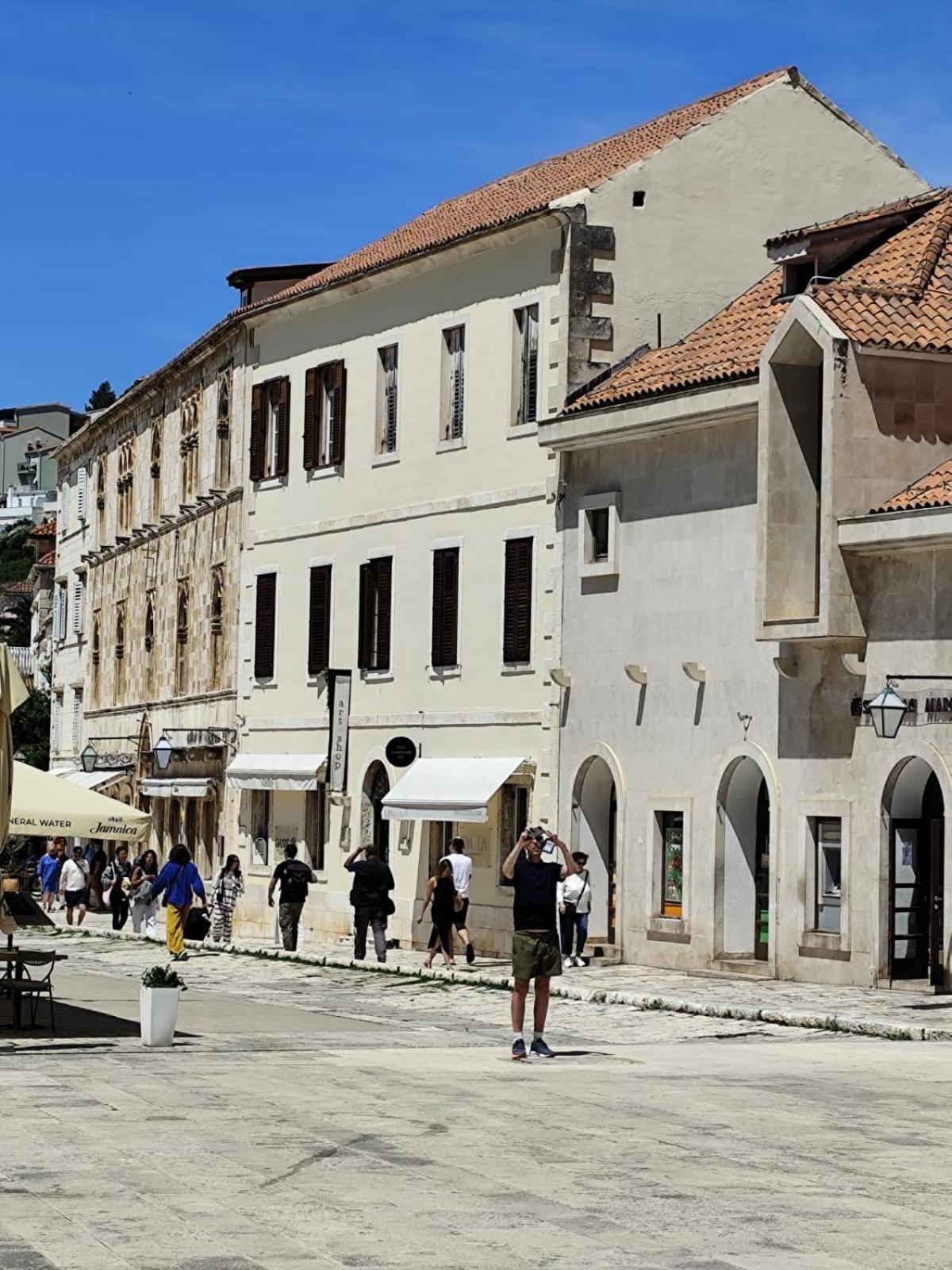 Kolbe Hvar Piazza Apartment Hvar Town