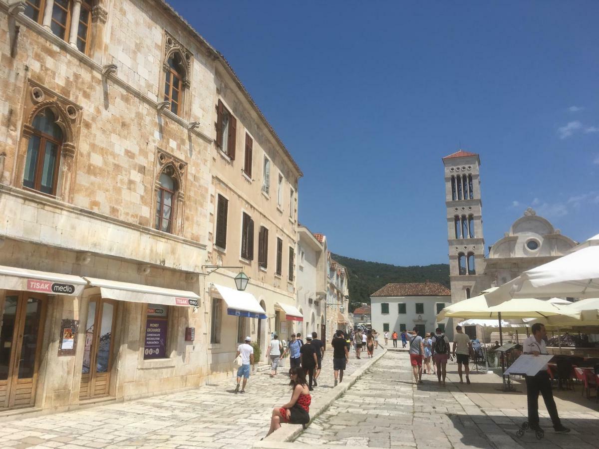 Kolbe Hvar Piazza * Hvar Town