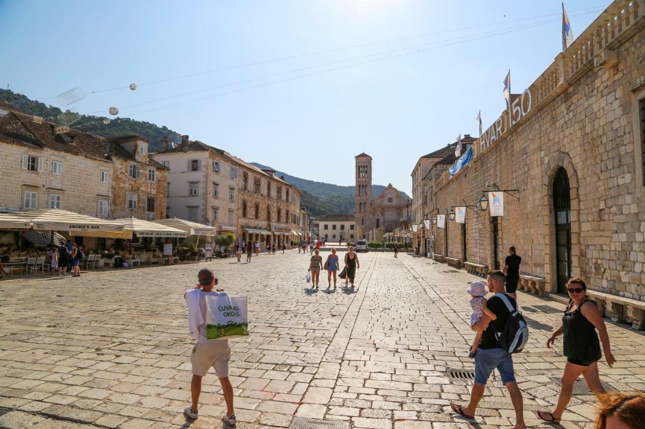 Kolbe Hvar Piazza *